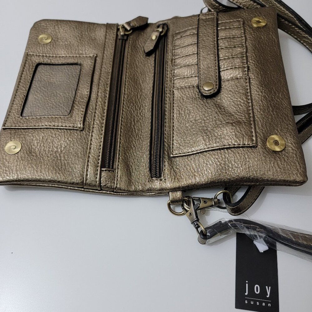 NWT Joy Susan Metallic Gold Crossbody Wristlet Wallet - Picture 4 of 13